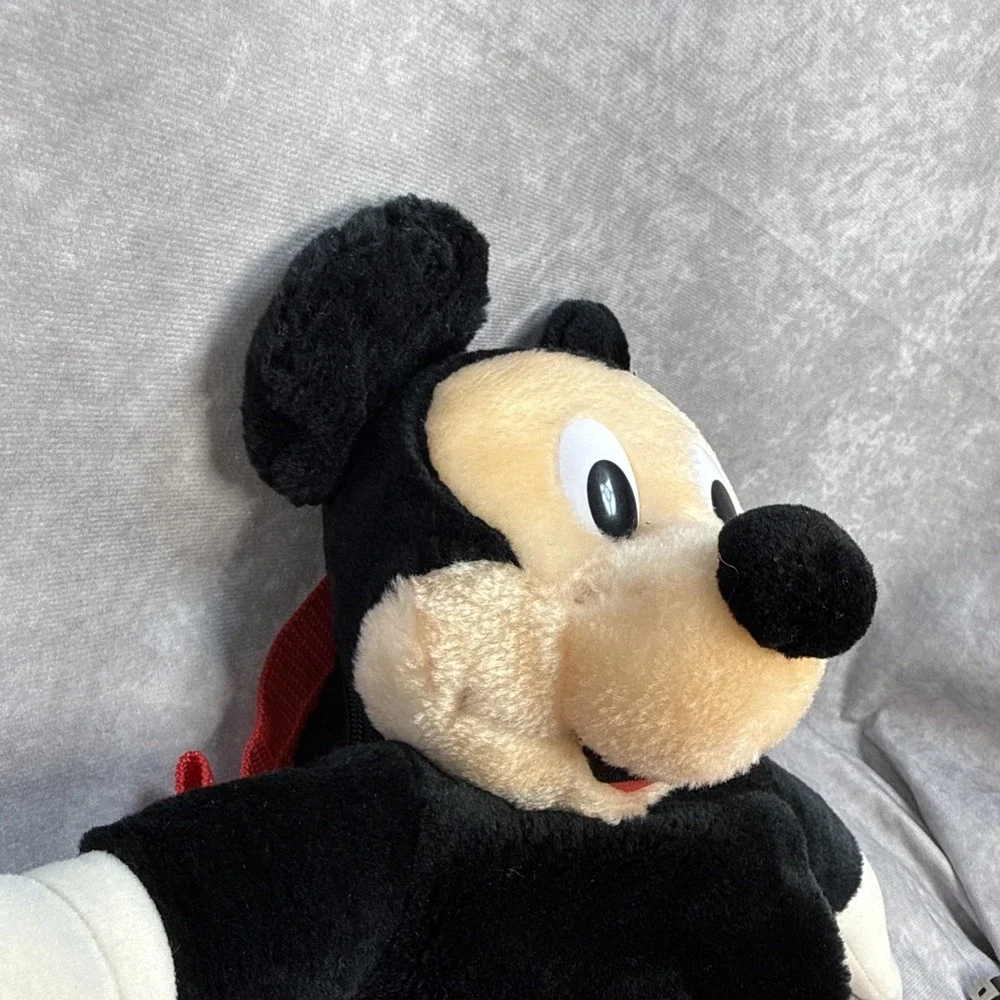 Disney Pyramid Mickey Mouse 17